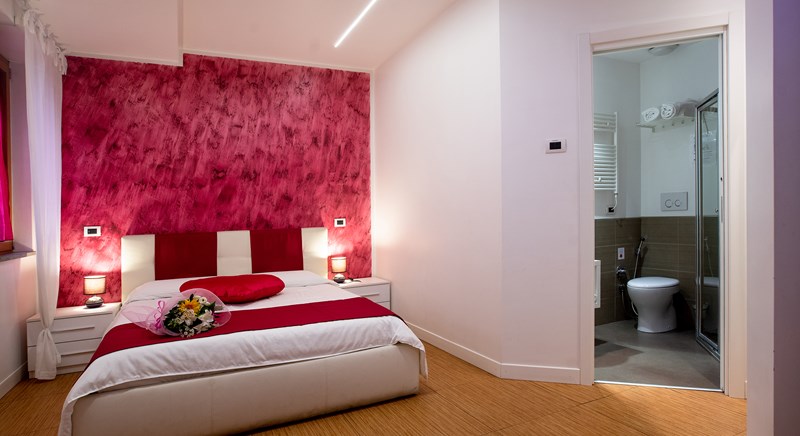 deluxe room 2.jpg